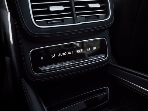 Used 2021 Mercedes-Benz Maybach GLS 600 Maybach GLS 600 image 61