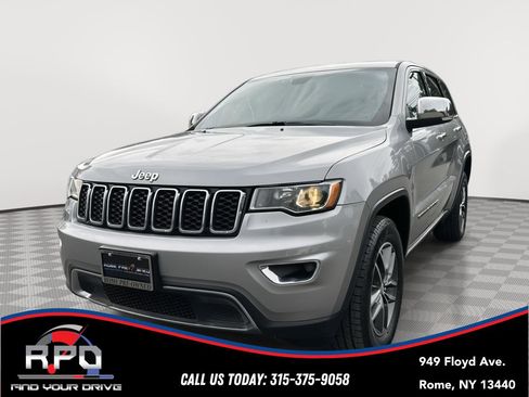 Used 2017 Jeep Grand Cherokee Limited AWD/4WD image 1