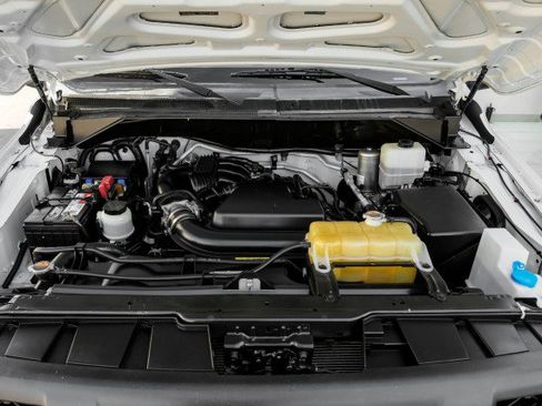 Used 2020 Nissan NV 2500 SV image 38