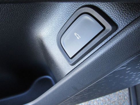 New 2026 Chevrolet Equinox ACTIV w/ Convenience Package III image 28