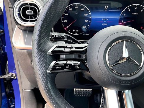 Used 2023 Mercedes-Benz GLC 300 image 18