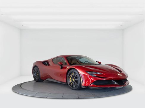 Used 2024 Ferrari SF90 Spider AWD/4WD image 7