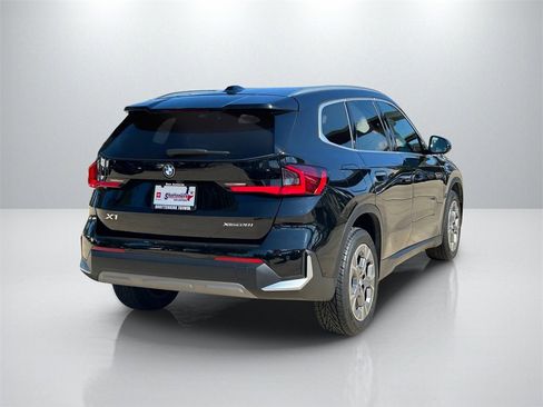 Used 2023 BMW X1 xDrive28i image 5