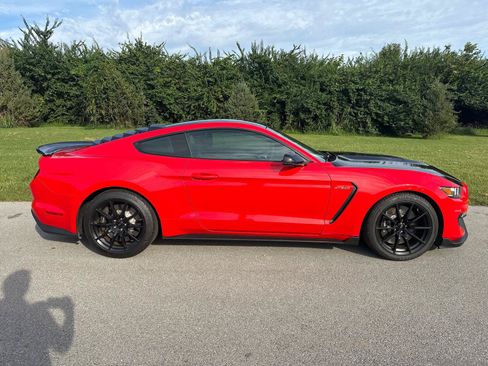 Used 2017 Ford Mustang Shelby GT350 w/ Electronics Package RWD image 16