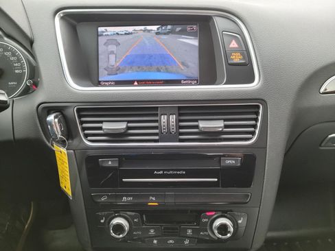 Used 2014 Audi Q5 2.0T Premium Plus image 11