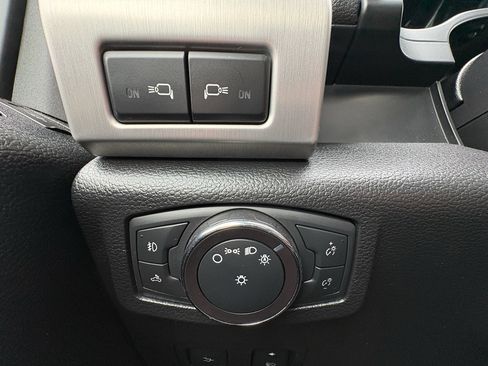 Used 2019 Ford F350 Platinum w/ Platinum Ultimate Package AWD/4WD image 24