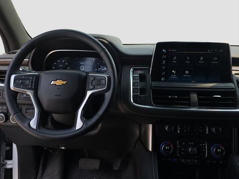 Used 2023 Chevrolet Tahoe Premier AWD/4WD image 13