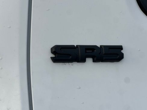 Used 2025 Toyota Tacoma SR5 AWD/4WD image 20
