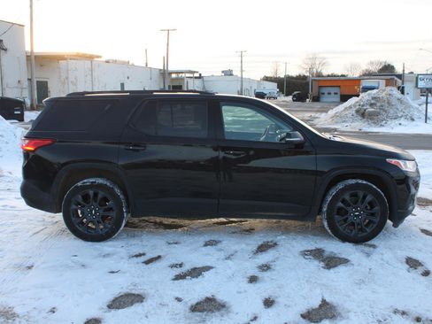 Used 2021 Chevrolet Traverse RS image 4