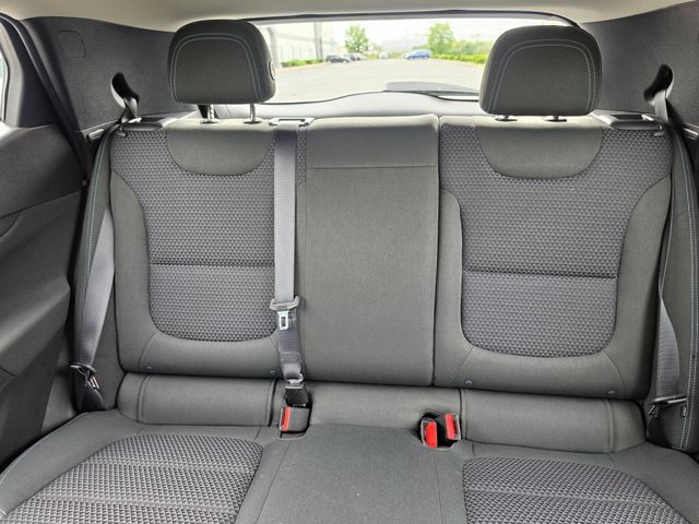 Used 2023 Chevrolet Bolt EUV LT FWD image 44
