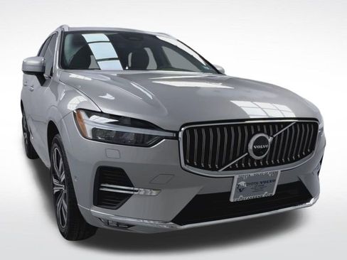 Used 2023 Volvo XC60 B5 Plus w/ Climate Package AWD/4WD image 17