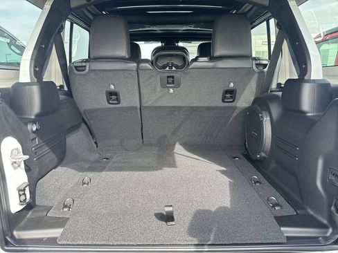 New 2026 Jeep Wrangler Unlimited Sahara w/ Safety Group AWD/4WD image 23