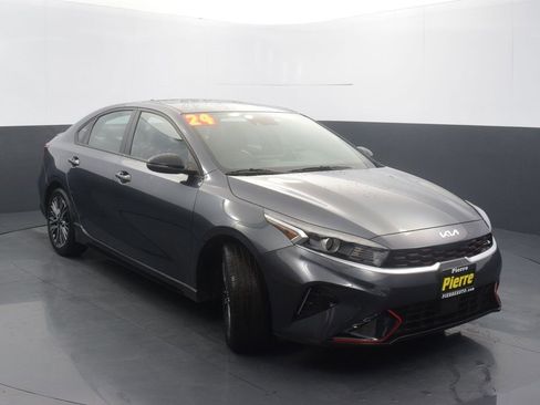 Used 2024 Kia Forte GT-Line image 3