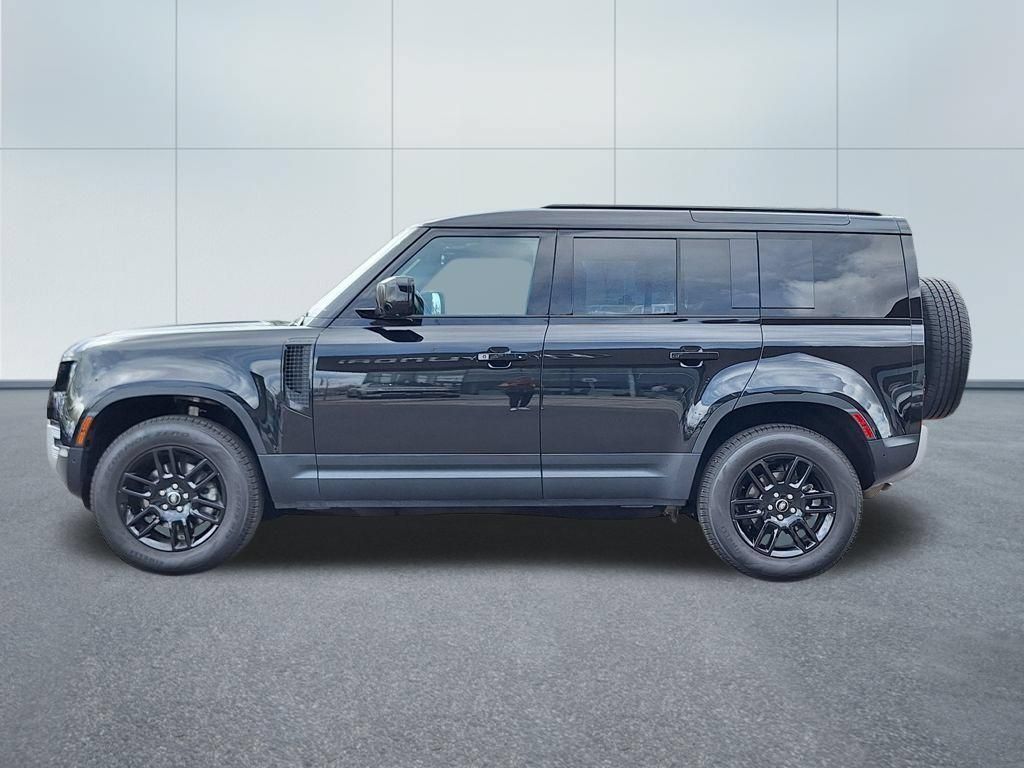 Used 2025 Land Rover Defender 110 S AWD/4WD image 6