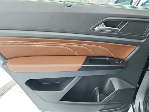 Used 2021 Volkswagen Atlas SEL image 43