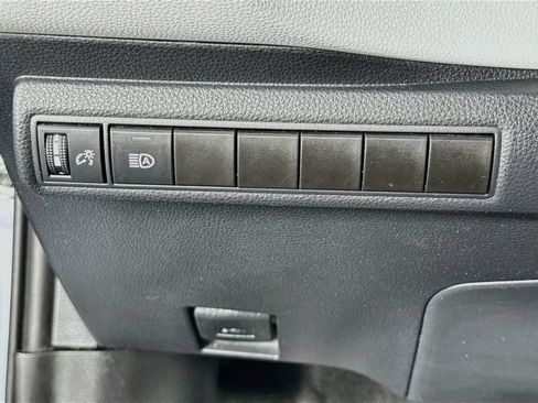 Used 2023 Toyota Corolla SE FWD image 15