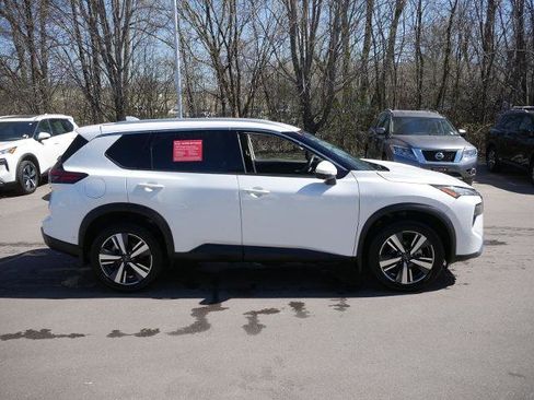 Certified 2024 Nissan Rogue SL image 2