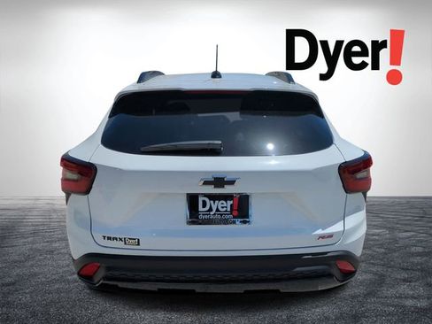 New 2026 Chevrolet Trax RS w/ Driver Confidence Package FWD image 5