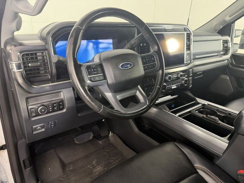 Certified 2025 Ford F250 Lariat AWD/4WD image 17