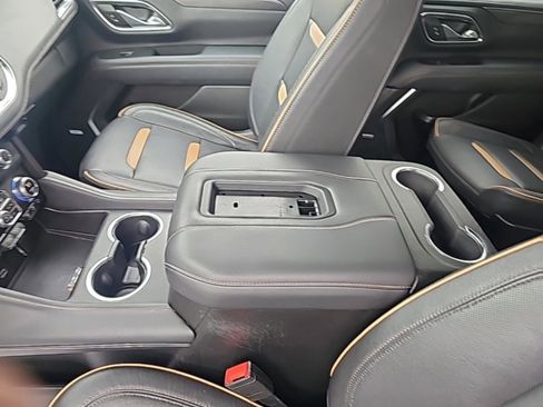 Used 2022 GMC Yukon XL AT4 w/ Technology Package image 24