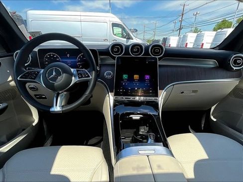 Used 2026 Mercedes-Benz GLC 300 4MATIC image 9