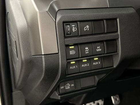 Used 2024 Toyota Tacoma TRD Sport w/ TRD Sport Upgrade Package image 30