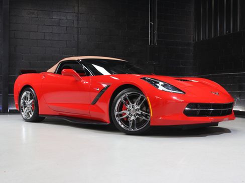 Used 2019 Chevrolet Corvette Stingray Convertible w/ 2LT Preferred Equipment Group image 11