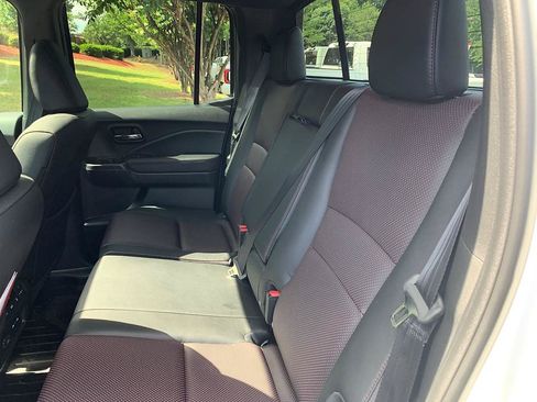 Used 2025 Honda Ridgeline Black Edition image 11