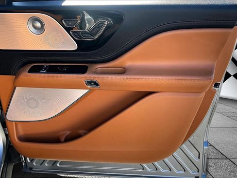 Used 2023 Lincoln Aviator Black Label Grand Touring image 19