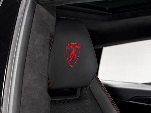 Used 2023 Lamborghini Urus S AWD/4WD image 40