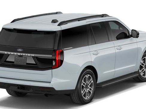 New 2026 Ford Expedition Active image 26