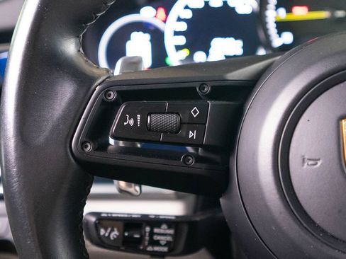 Certified 2023 Porsche Panamera 4 Platinum Edition AWD/4WD image 36