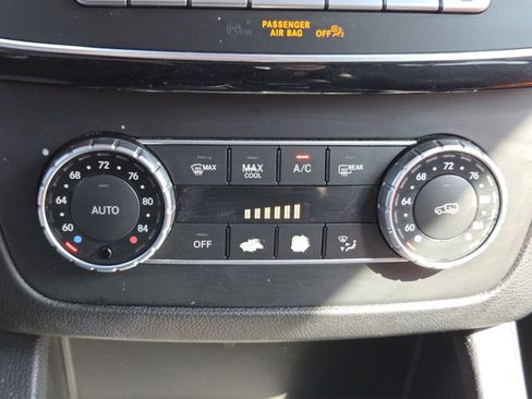 Used 2018 Mercedes-Benz GLS 450 4MATIC image 37