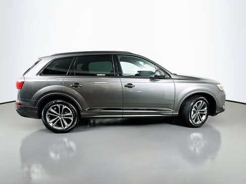 Used 2025 Audi Q7 2.0T Premium w/ Convenience Plus Package AWD/4WD image 8