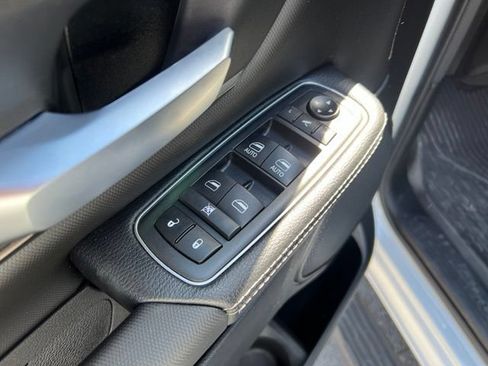 Used 2020 RAM 1500 Sport w/ Level 2 Equipment Group AWD/4WD image 22