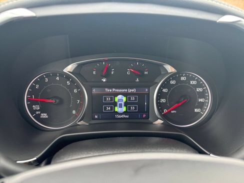 Used 2025 Chevrolet Blazer LT FWD image 38