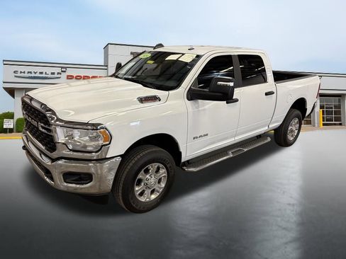 Used 2024 RAM 2500 Big Horn AWD/4WD image 9