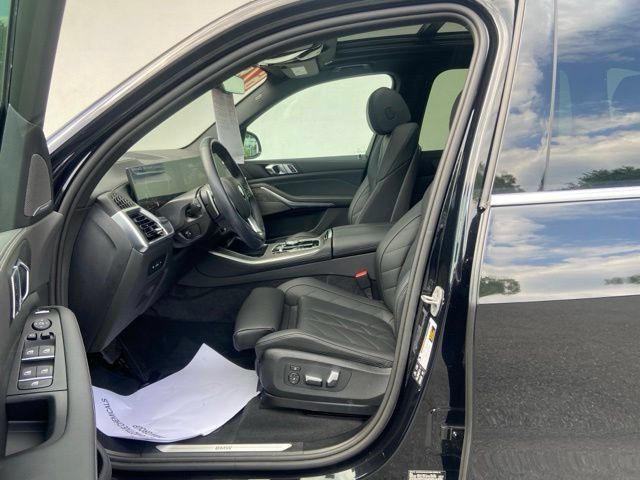 Used 2026 BMW X5 xDrive40i w/ Premium Package AWD/4WD image 10