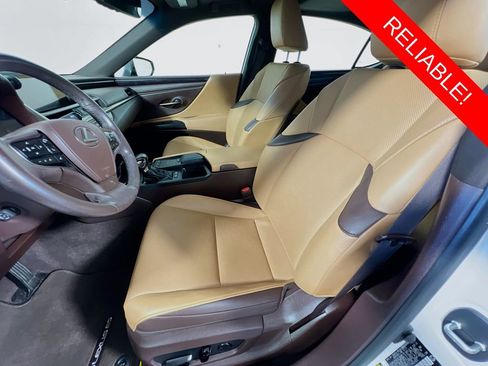 Used 2021 Lexus ES 300h w/ Premium Package image 20