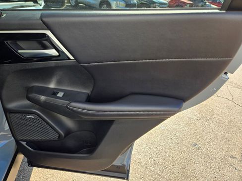 New 2025 Mitsubishi Outlander Trail Edition image 9