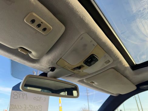 Used 1998 Mercedes-Benz E 320 Wagon image 20