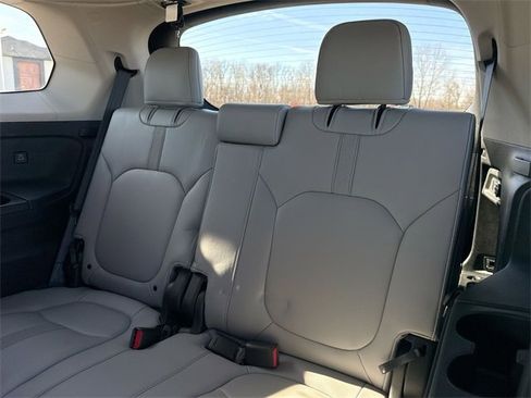 Used 2023 Honda Pilot EX-L image 30