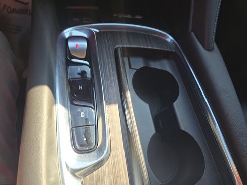 Used 2023 Buick Enclave Avenir w/ Avenir Technology Package image 34