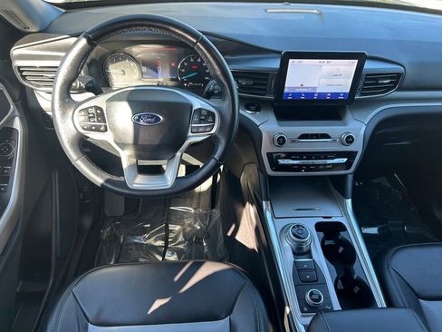 Used 2023 Ford Explorer XLT w/ Equipment Group 202A image 18