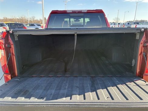 Used 2021 Chevrolet Silverado 1500 High Country image 14