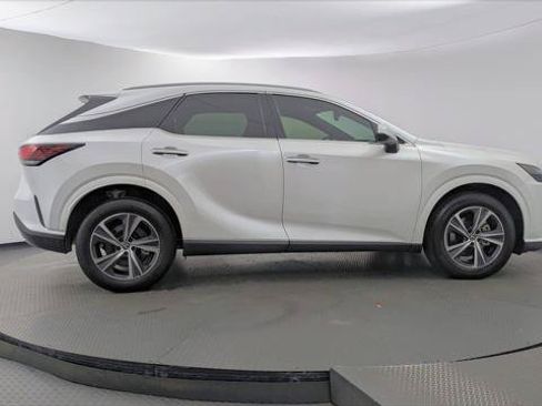 Used 2024 Lexus RX 350 Premium w/ Accessory Package (Z1) FWD image 9