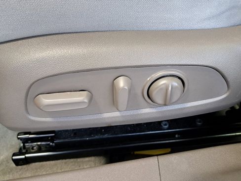 Used 2022 Chevrolet Malibu LT image 25