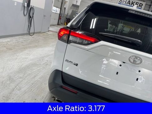 Used 2022 Toyota RAV4 XLE AWD/4WD image 21
