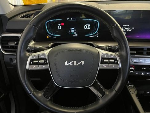 Used 2025 Kia Telluride S AWD/4WD image 15