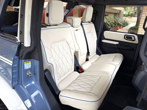 Used 2025 Ford Bronco Outer Banks AWD/4WD image 19